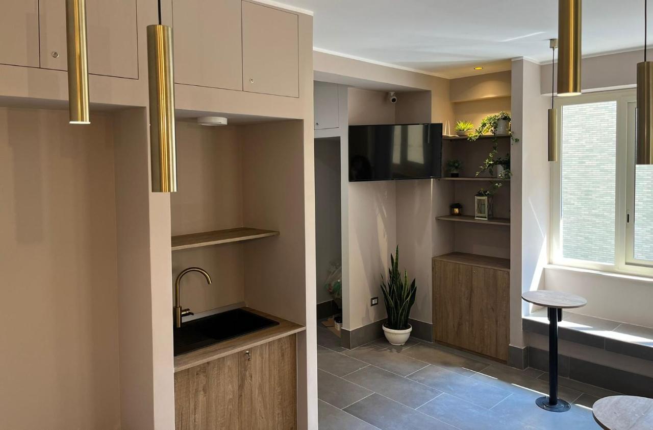 Smart Rooms Наполи Екстериор снимка