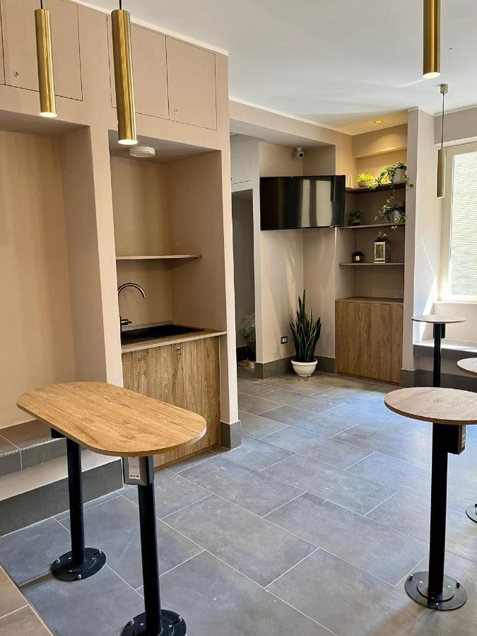Smart Rooms Наполи Екстериор снимка