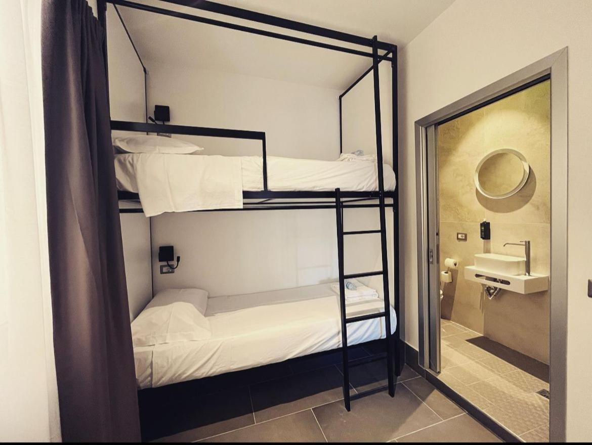 Smart Rooms Наполи Екстериор снимка