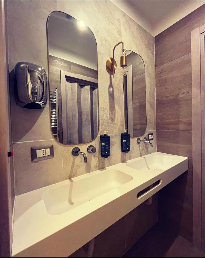 Smart Rooms Наполи Екстериор снимка