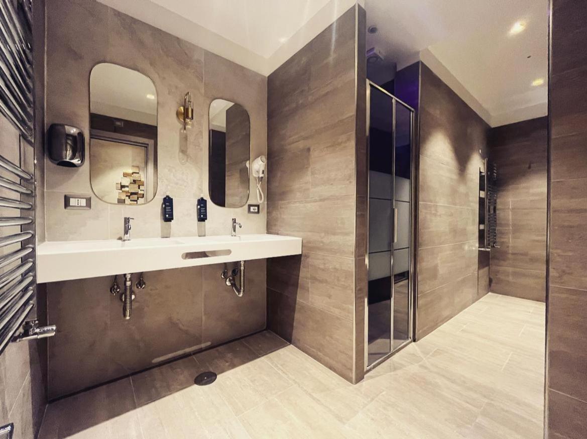 Smart Rooms Наполи Екстериор снимка